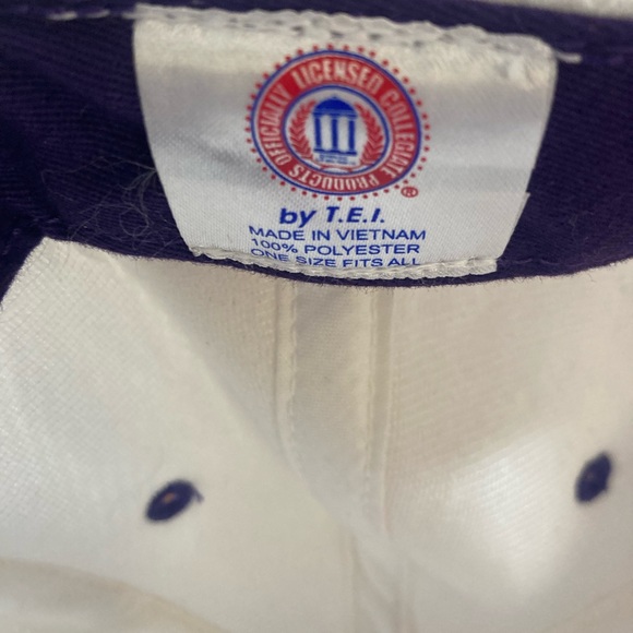 UNIVERSITY of WASHINGTON by T.E.I. Baseball Cap with adjustable back closure OS - Picture 6 of 7